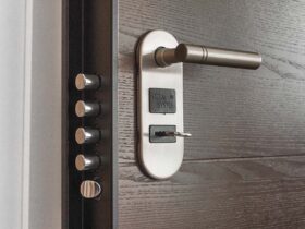 How to unlock a kwikset lock without a key